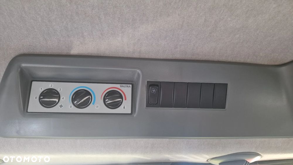 Valtra N142 SISU 4.9L 4cyl, 150 koni! 2013 ROK,  BEZ AD BLUE!!! BEZ DPF!!! - 25