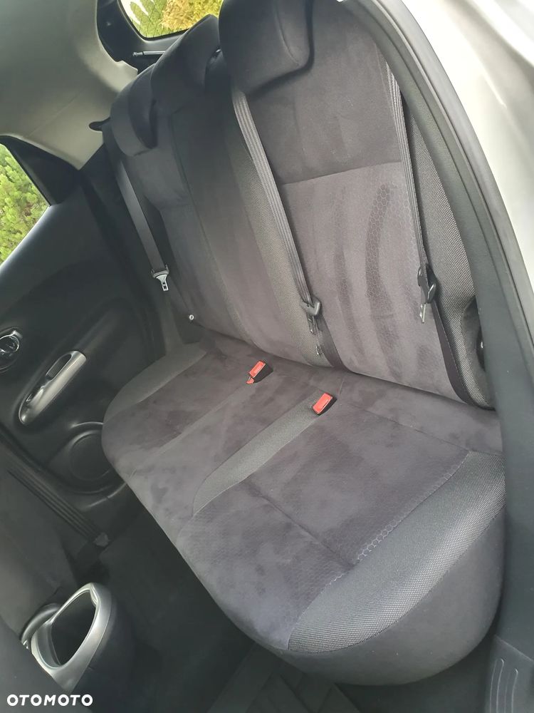 Nissan Juke 1.6 Xtronic Acenta - 19