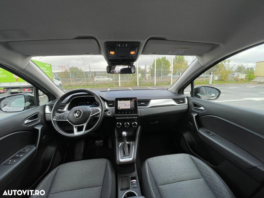 Renault Captur E-Tech PHEV 160 Equilibre - 8
