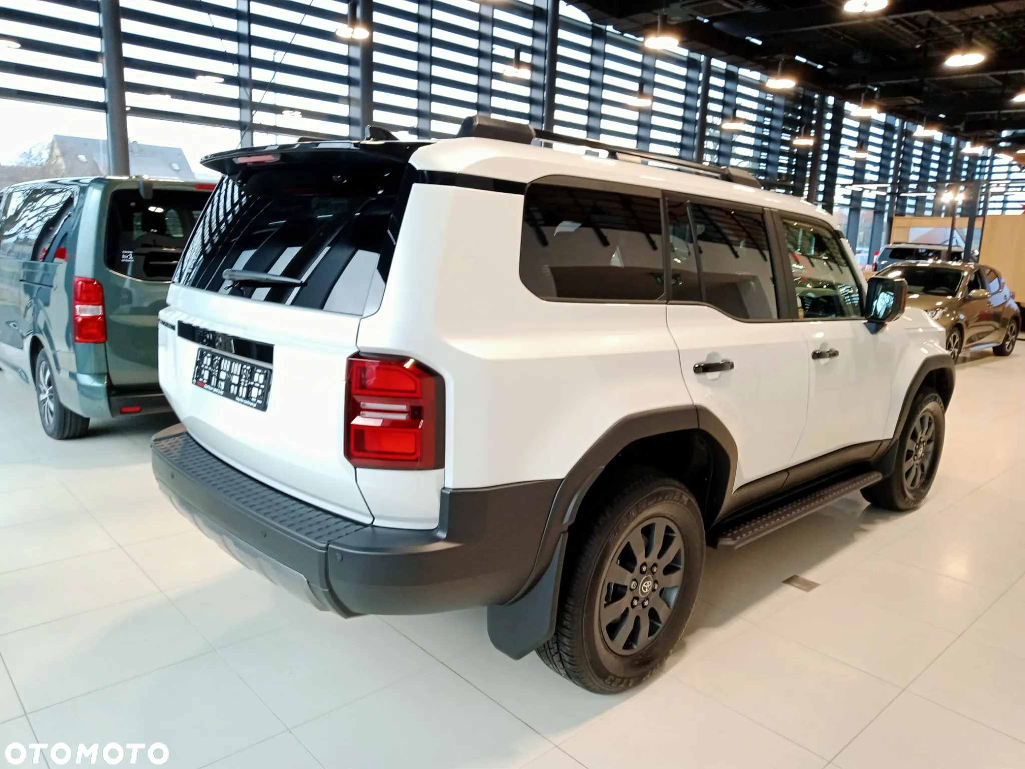 Toyota Land Cruiser LC 2.8 D-4D Invincible - 12