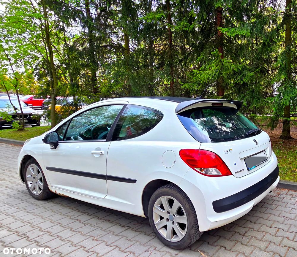 Peugeot 207 1.6 HDi 16V Trendy - 16