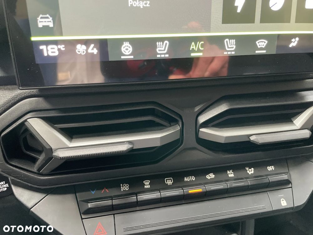 Dacia Duster 1.6 Full Hybrid 140 Journey+ MMT - 23
