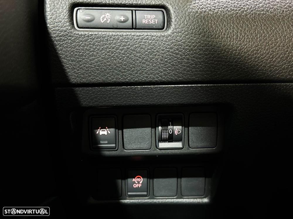 Nissan Qashqai 1.3 DIG-T MHEV Premiere Edition - 46