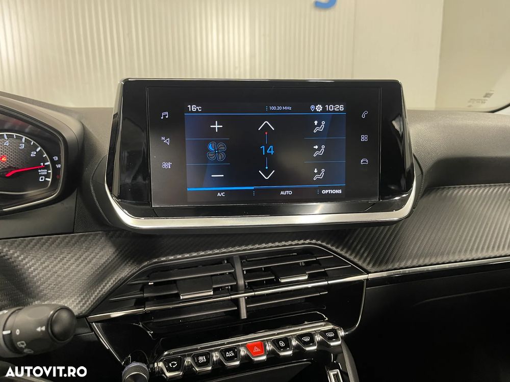 Peugeot 2008 BlueHDi 130 EAT8 Active - 13
