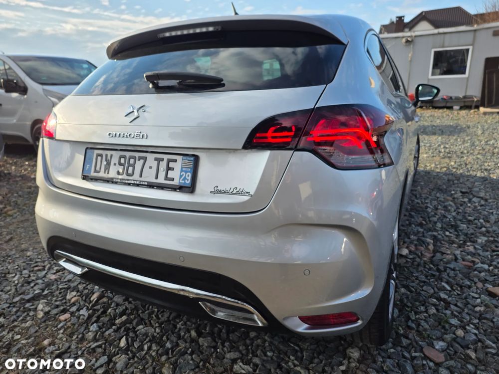 Citroën DS4 e-HDi 115 ETG6 SoChic - 19