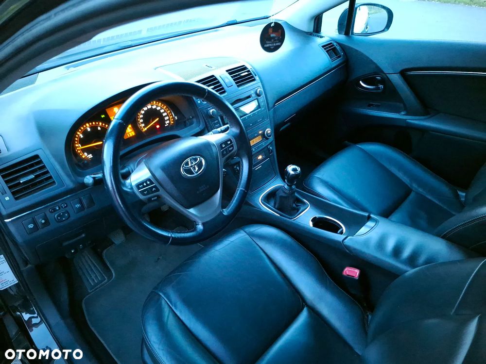 Toyota Avensis 2.0 D-4D Sol - 10