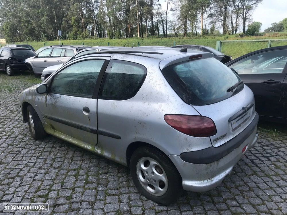 Peugeot 206 2.0 HDi Van 2002 - Para Peças - 6