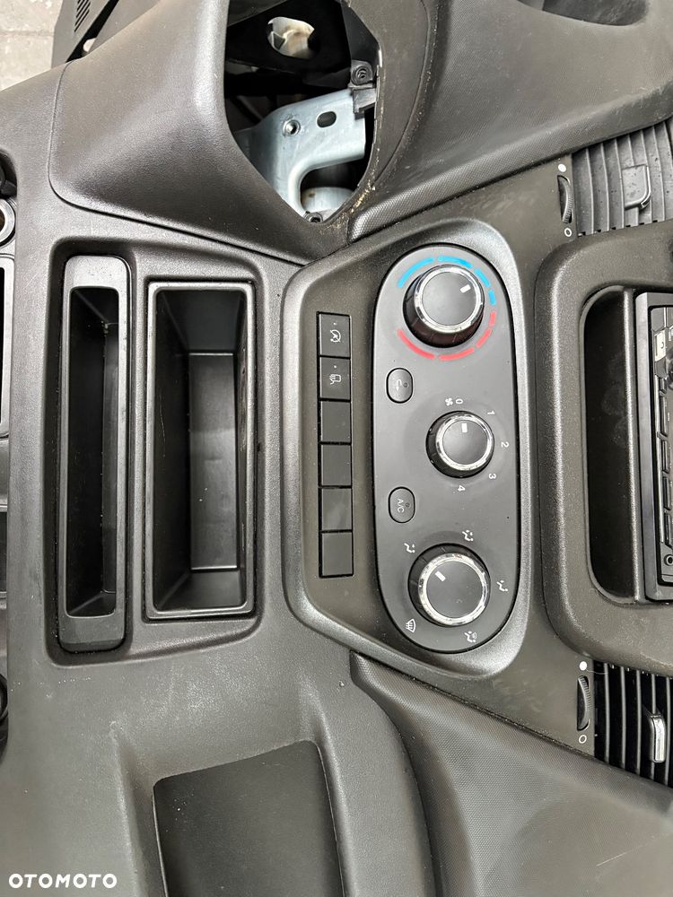 Konsola kokpit deska rozdzielcza Iveco Daily 2019r euro 6 klima - 2