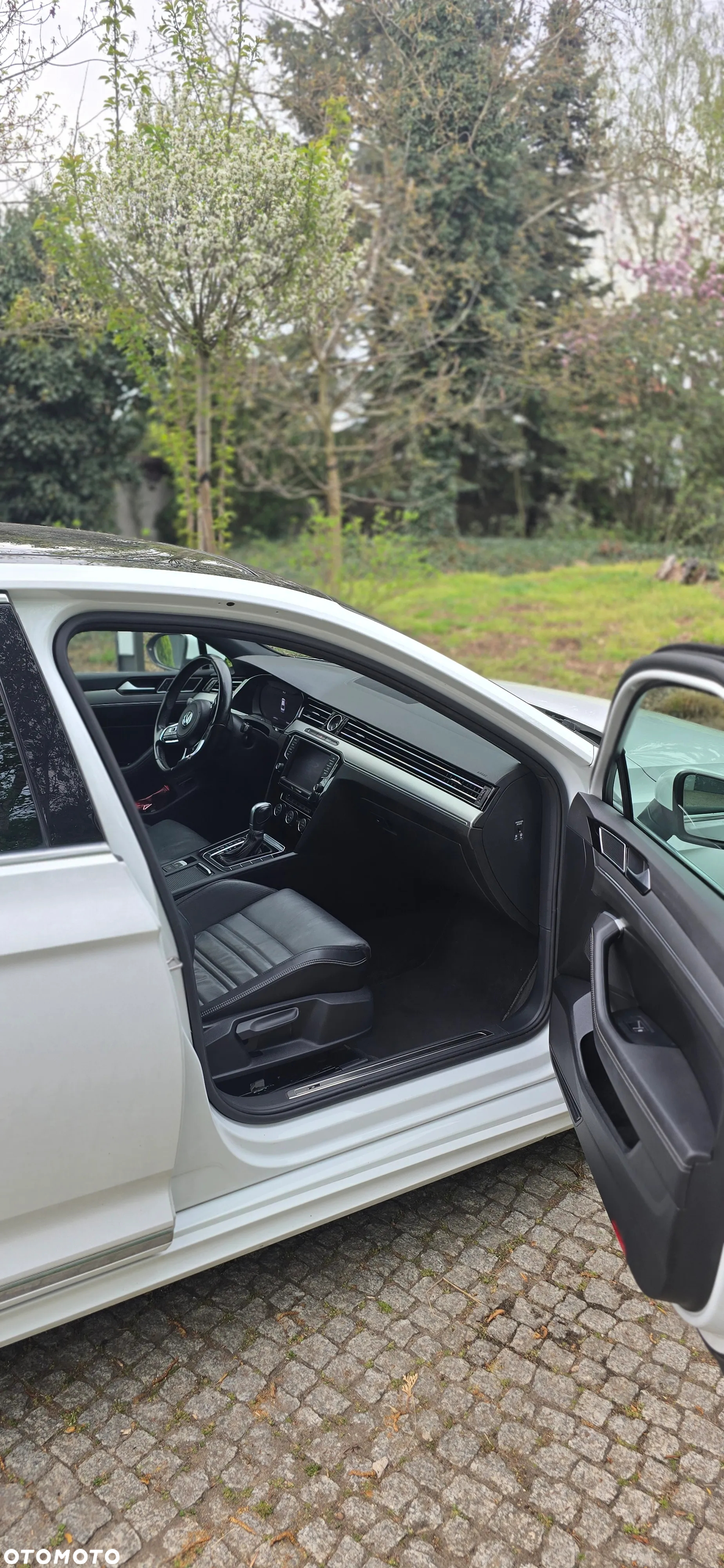 Volkswagen Passat - 8