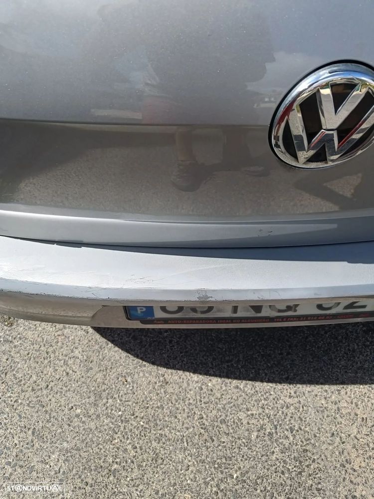 VW Golf 1.6 TDi Trendline BlueMotion - 12