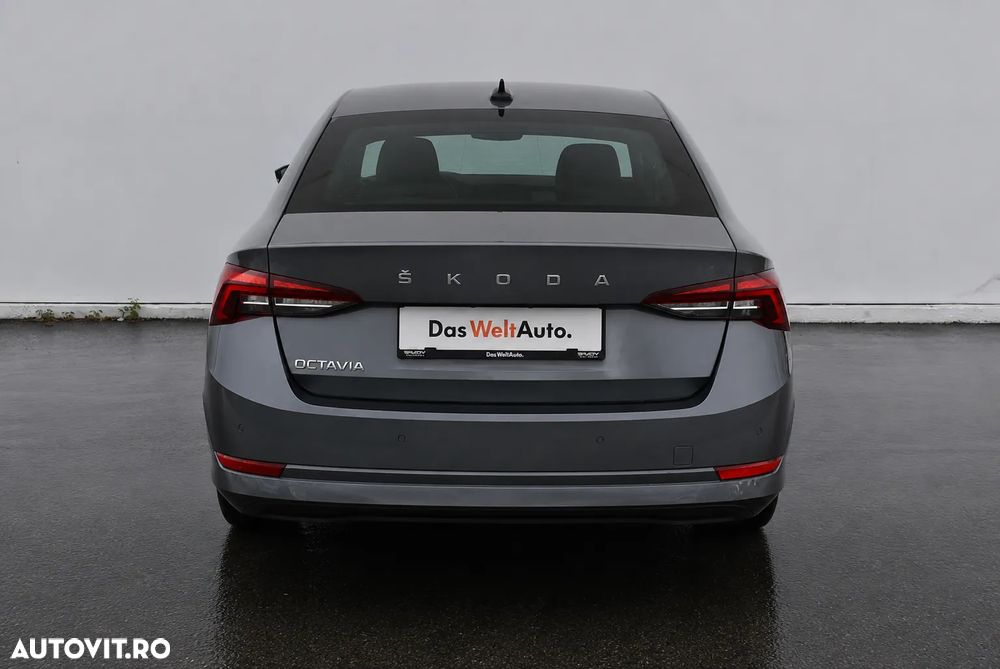 Skoda Octavia 2.0 TDI DSG Ambition - 11