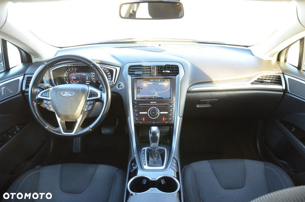 Ford Mondeo 2.0 TDCi Titanium PowerShift - 28