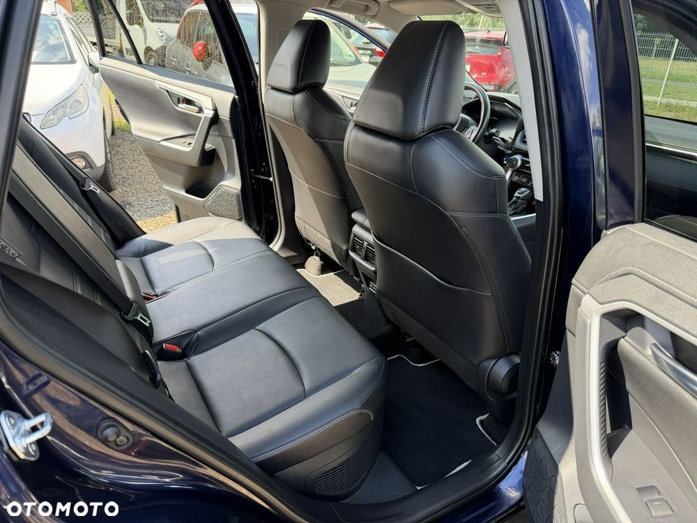 Toyota RAV4 - 7