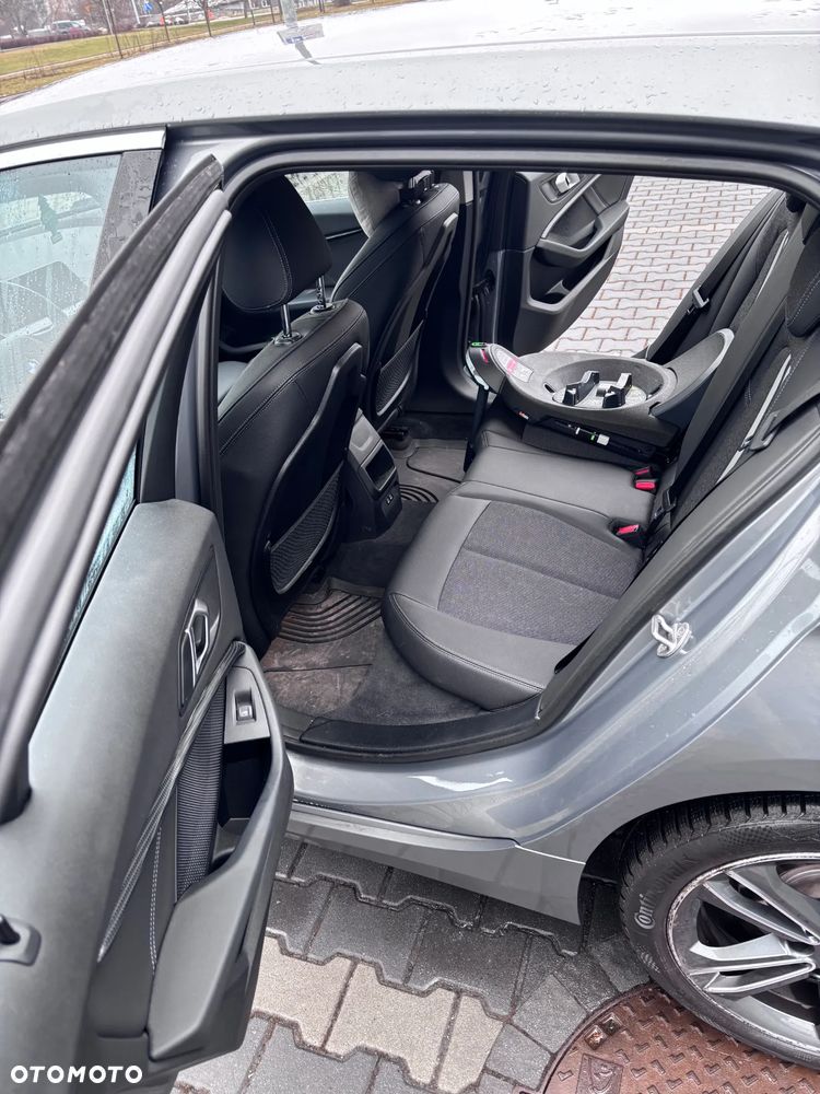 BMW Seria 1 118i Sport Line - 11