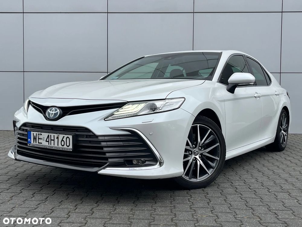Toyota Camry 2.5 Hybrid Executive CVT - 2