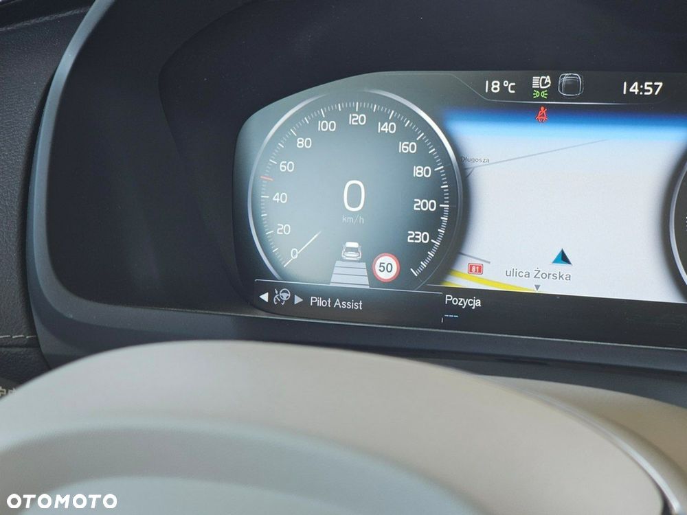 Volvo XC 90 - 21