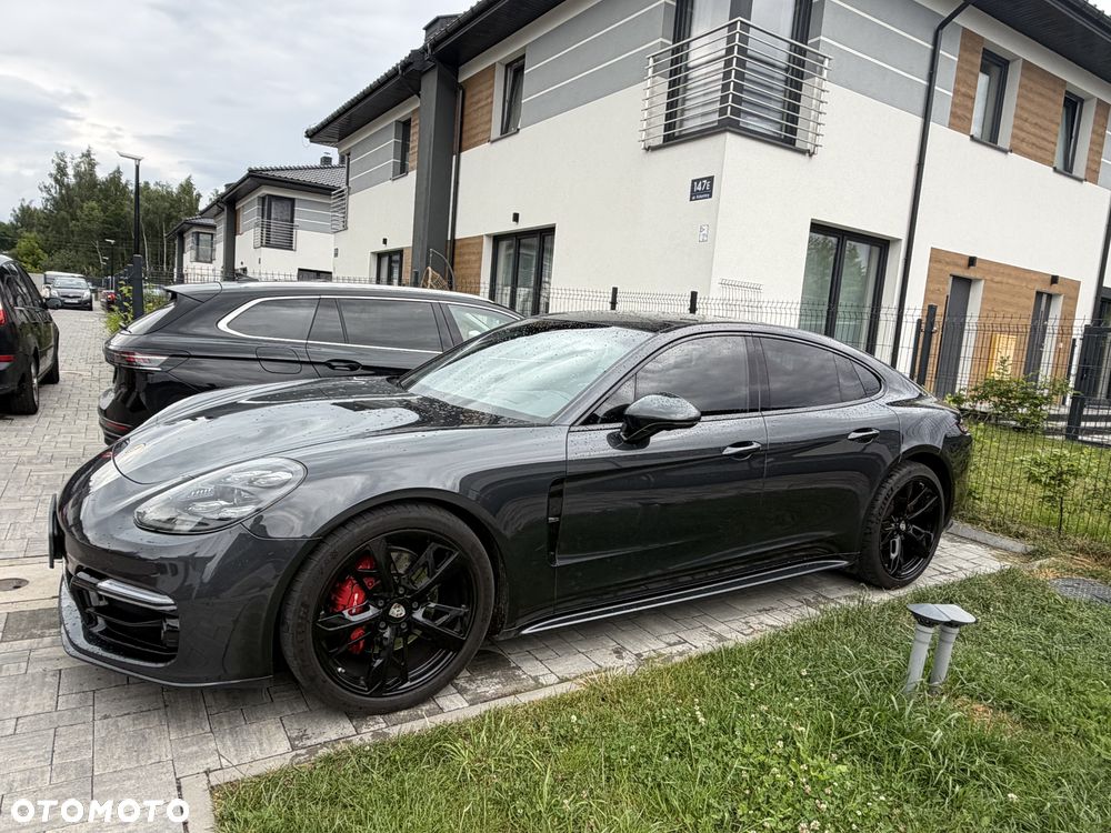 Porsche Panamera 4S - 2