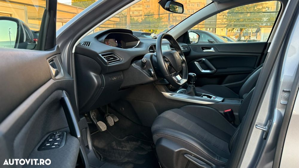 Peugeot 308 - 22