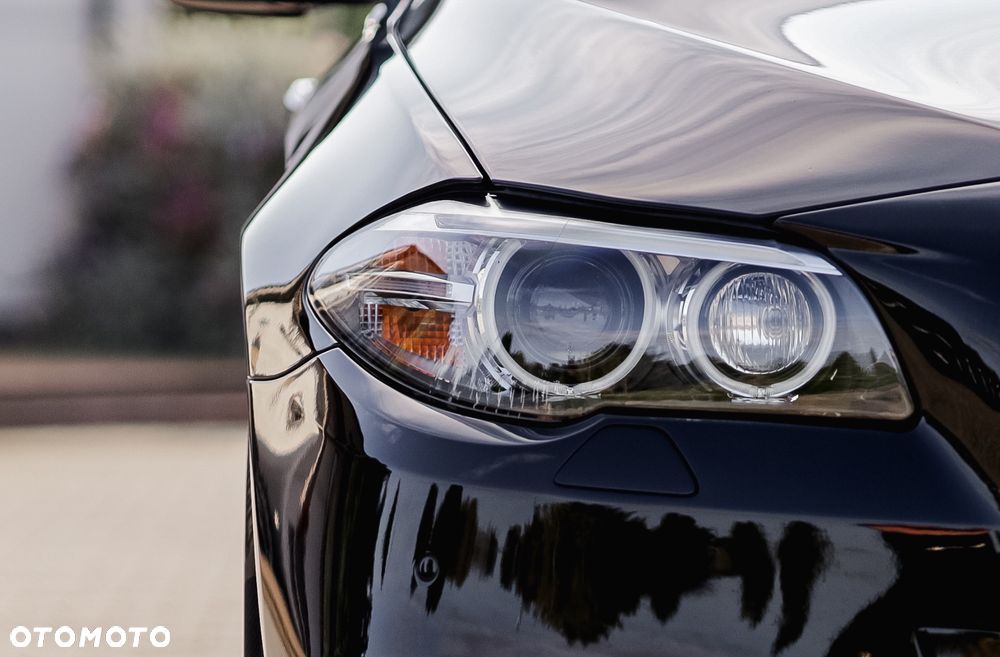 BMW Seria 5 530d xDrive - 10