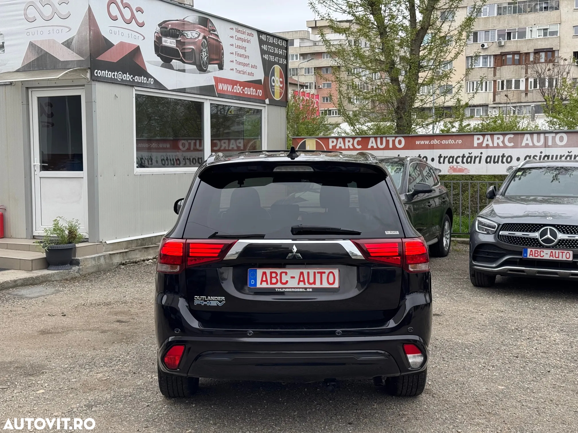 Mitsubishi Outlander 2.4 4WD Plug-In Hybrid Top - 5