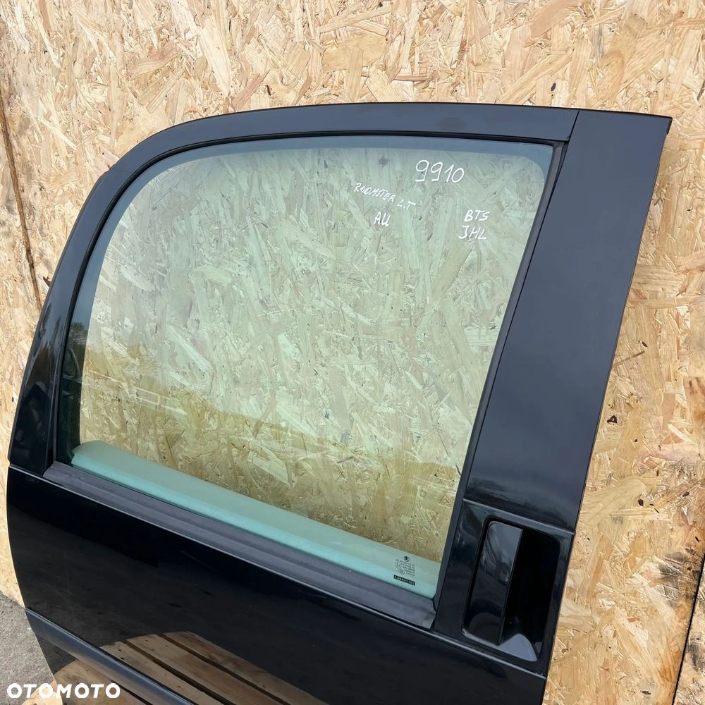 Skoda Roomster/ Praktik Drzwi Lewy Przód/ Lewy Tył L.P/ L.T Kompletne 9910 - 11