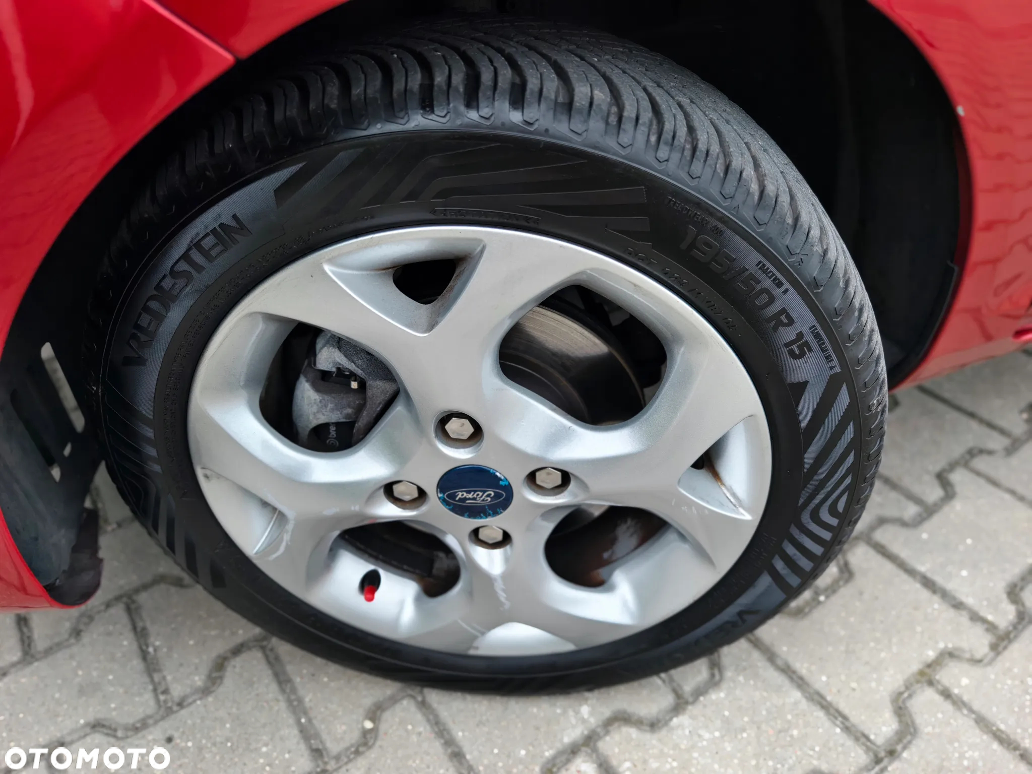 Ford Fiesta 1.4 Autom Titanium - 23