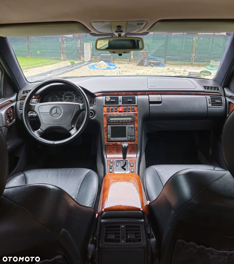Mercedes-Benz Klasa E 420 T Avantgarde - 10