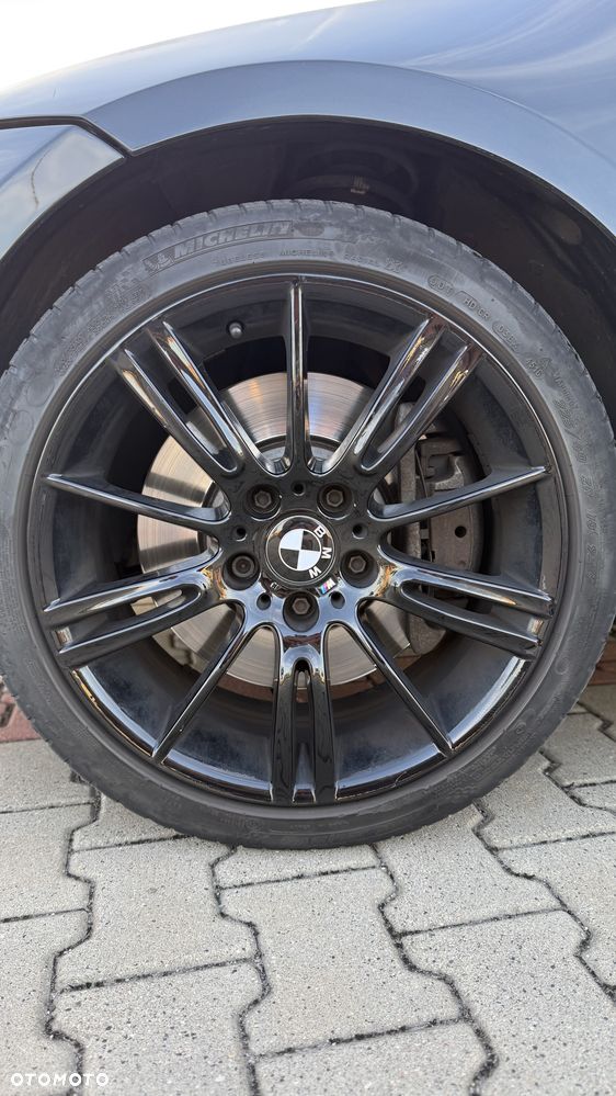 BMW Seria 3 335i - 18