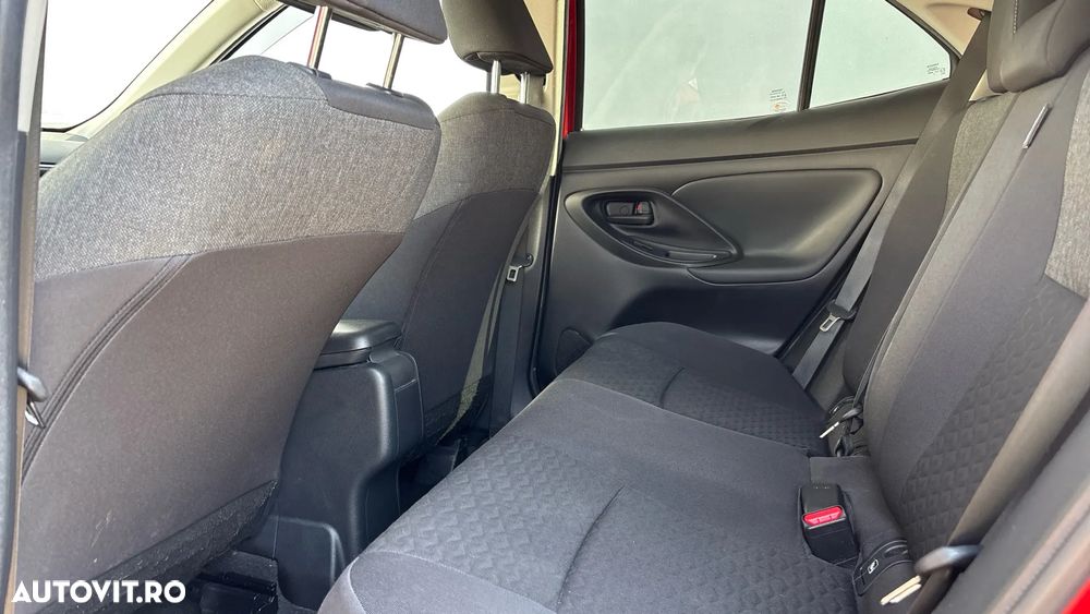 Toyota Yaris Cross 1.5 l CVT Active - 11