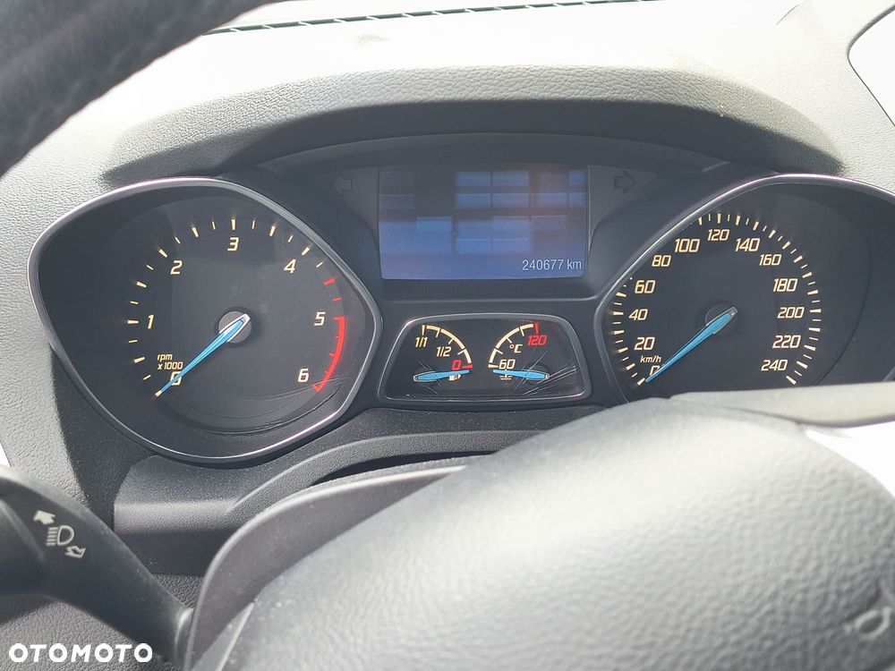 Ford Kuga 2.0 TDCi 4WD Titanium - 4