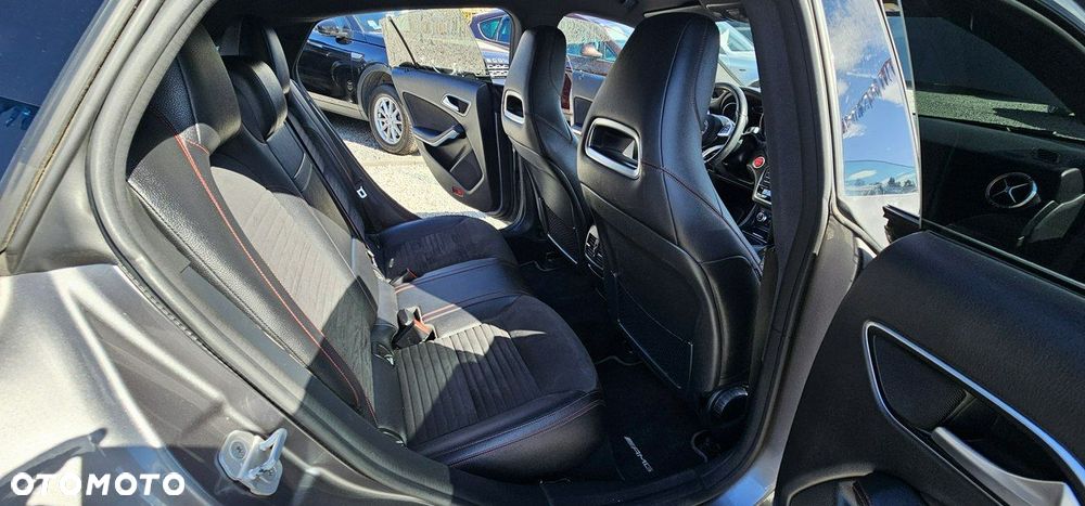 Mercedes-Benz CLA - 30