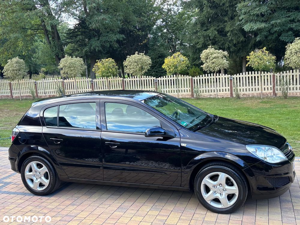 Opel Astra III 1.6 Elegance - 29