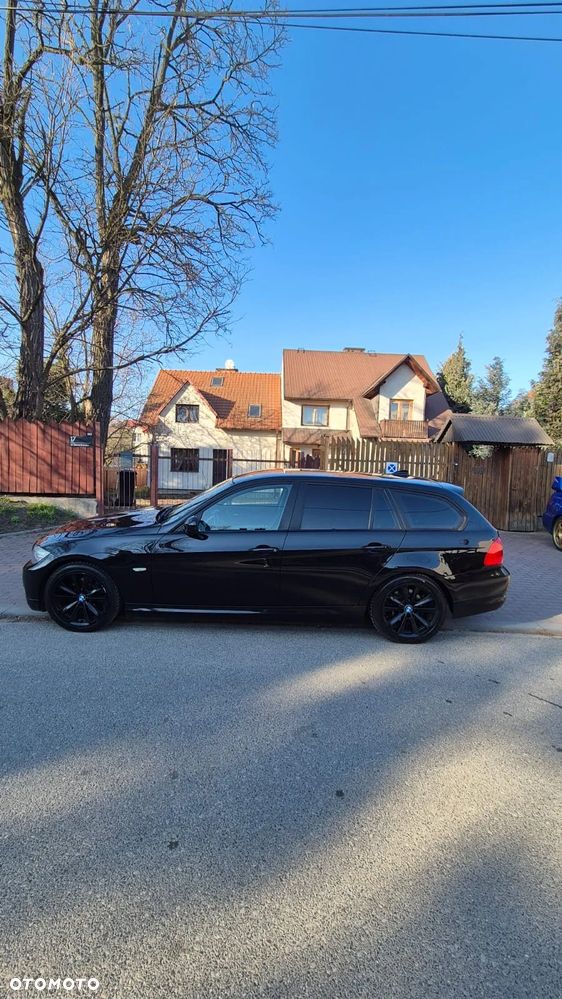 BMW Seria 3 320d DPF Efficient Dynamics Edition - 4