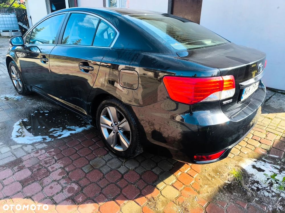 Toyota Avensis 2014 photo 4