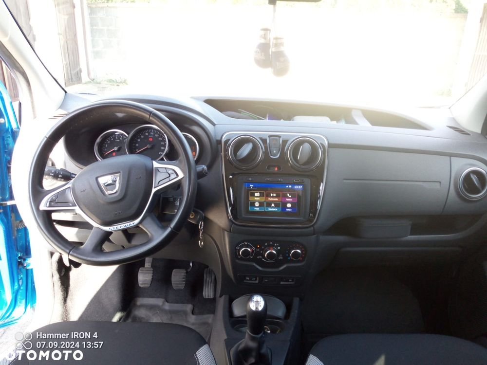 Dacia Dokker 1.6 SCe Stepway - 11
