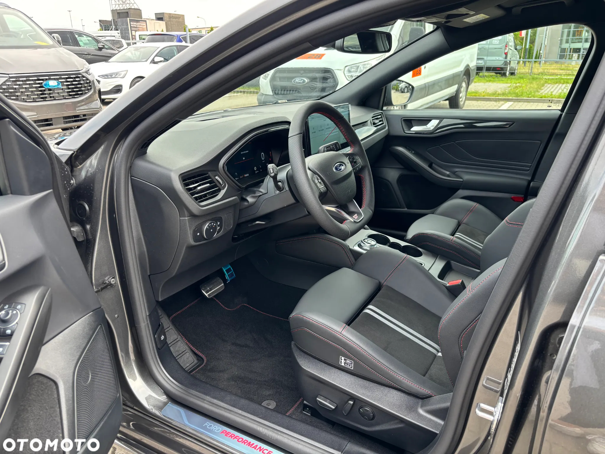 Ford Focus 2.3 EcoBoost ST X - 12