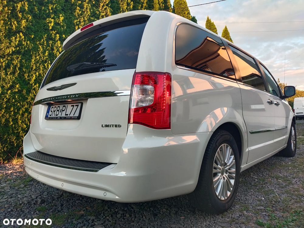 Chrysler Town & Country 3.6 Limited - 1