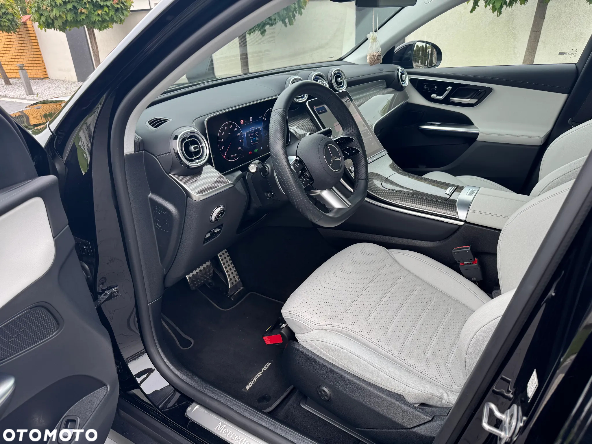 Mercedes-Benz GLC Coupe 300 de PHEV 4-Matic AMG Line - 16