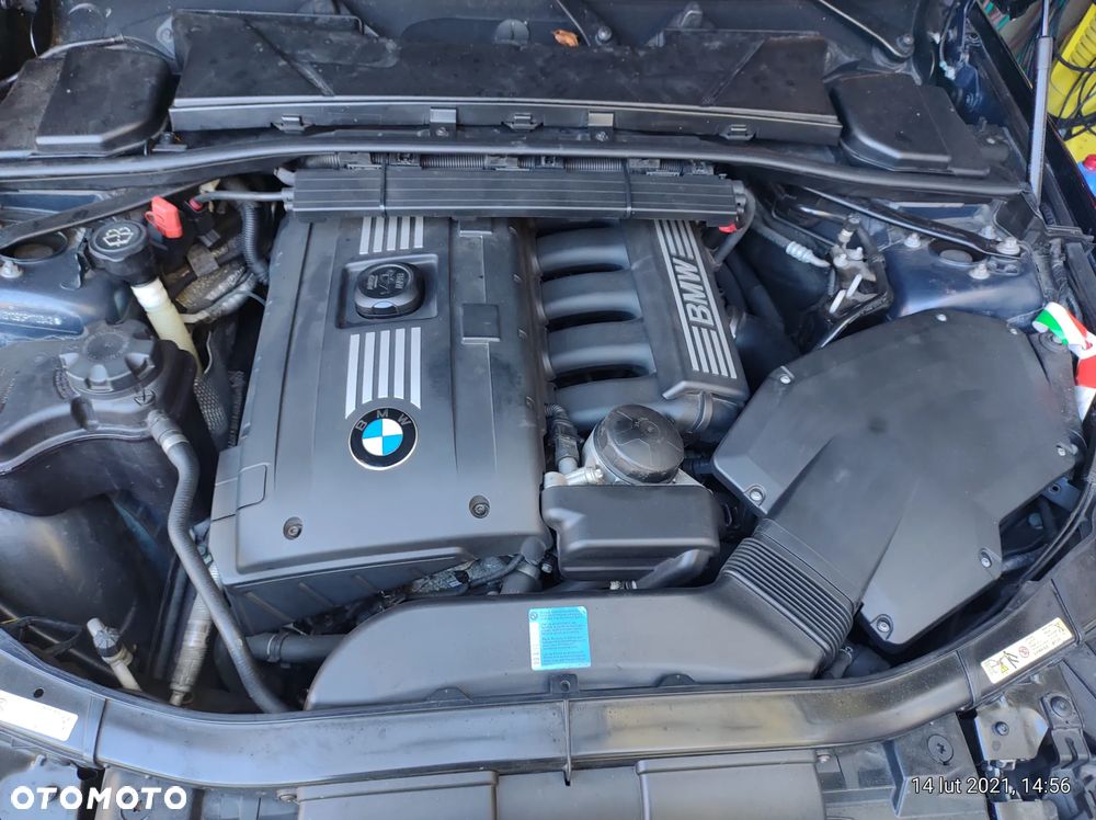 BMW Seria 3 325xi - 6