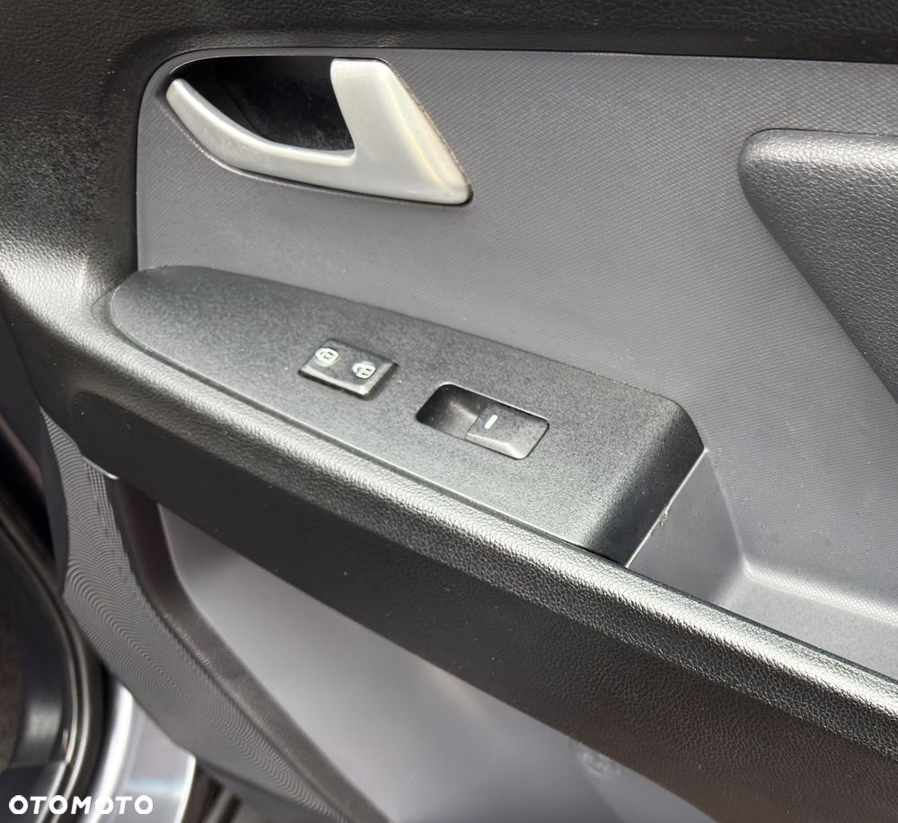 Kia Sportage 1.7 CRDI L 2WD - 31