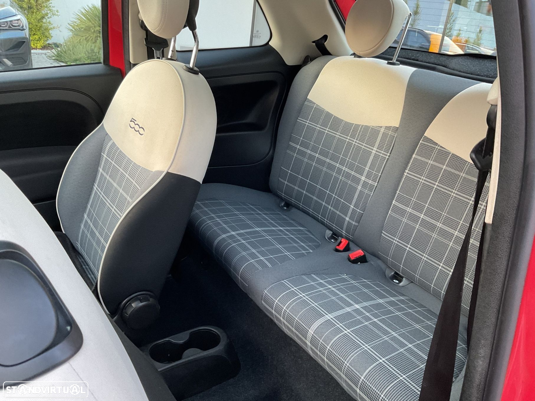 Fiat 500 1.0 Hybrid Lounge - 32