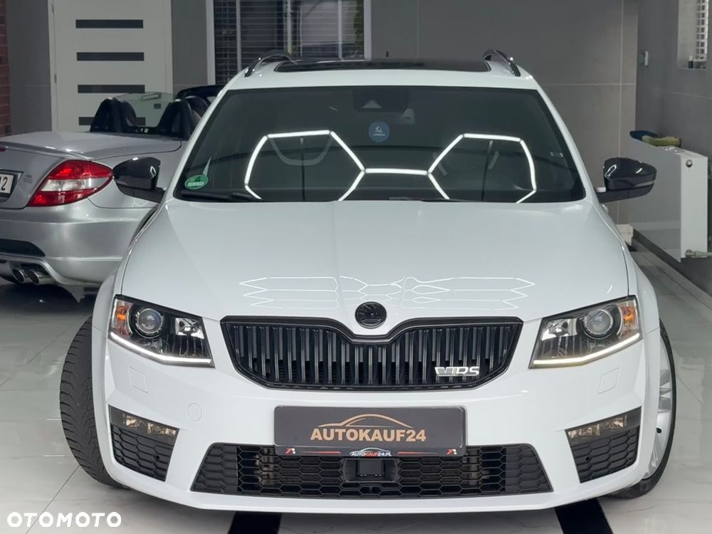 Skoda Octavia 2.0 TDI DSG RS - 4