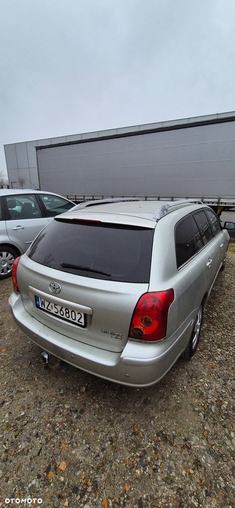 Toyota Avensis 2.0 VVT-i Sol - 2