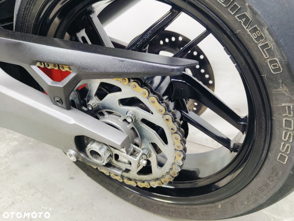 Ducati Monster - 26