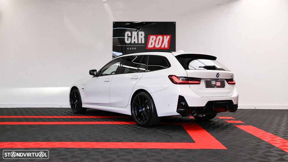 BMW 330 e Aut. M Sport - 24