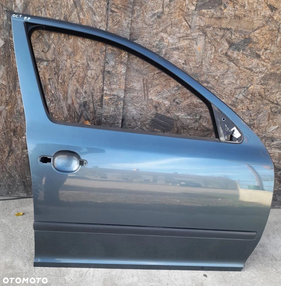 Octavia II drzwi przednie przód stan bdb PRAWE Skoda - 1
