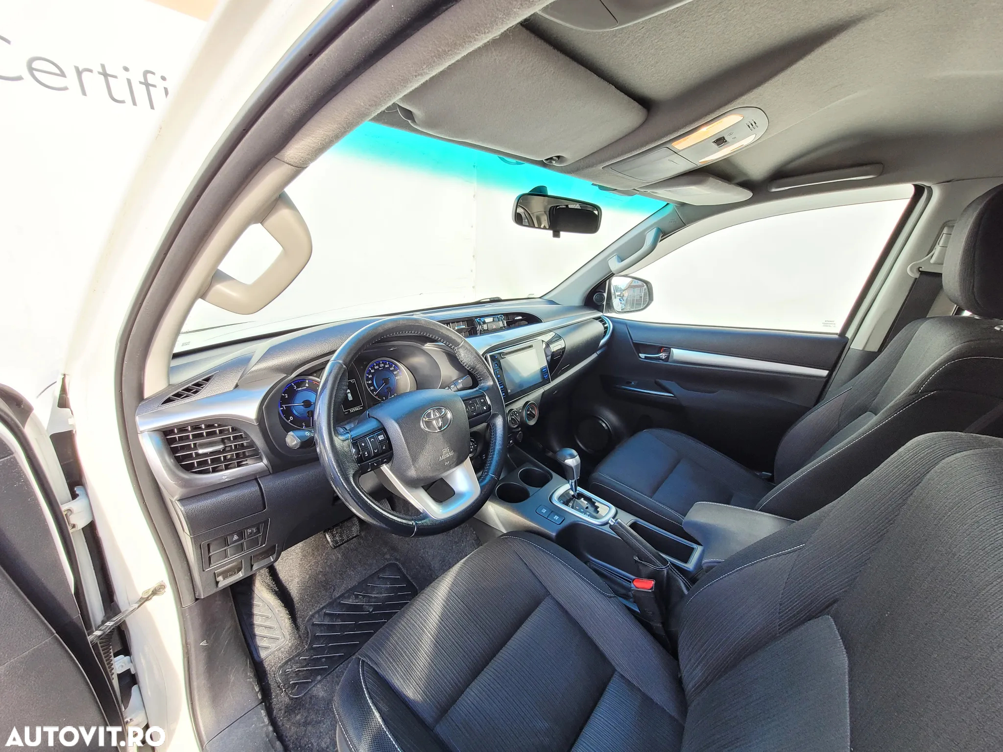 Toyota Hilux 4x4 Double Cab A/T Style - 13
