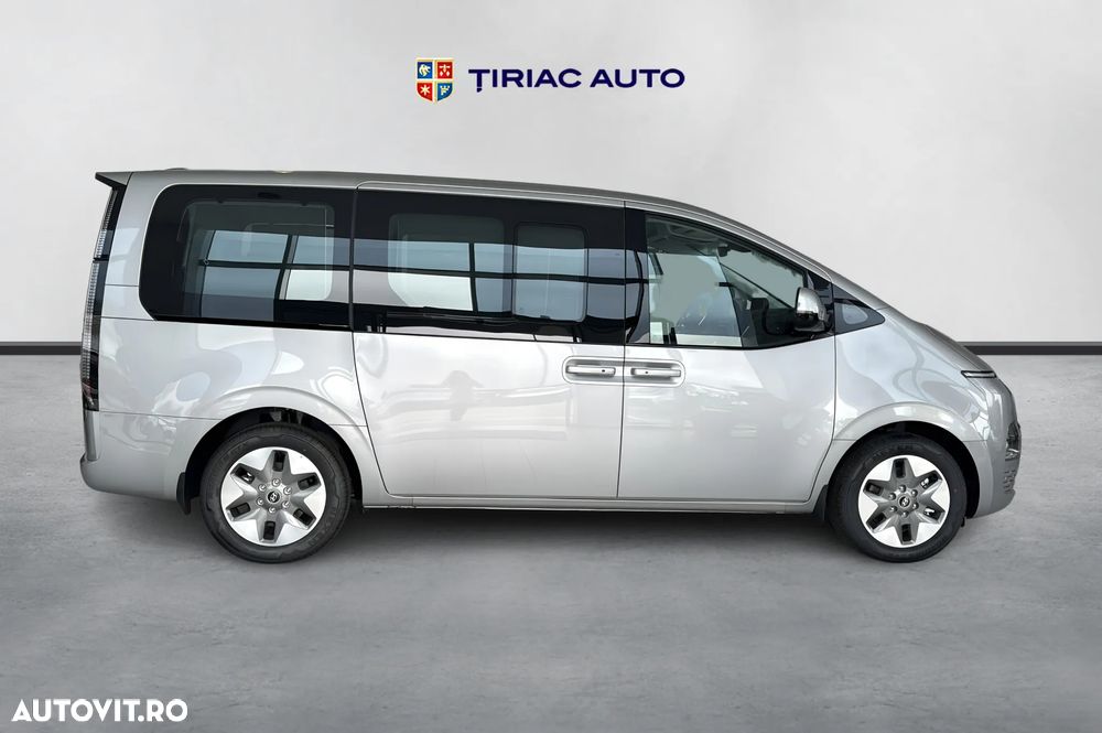 Hyundai Staria 1.6I 215CP 6AT 9 locuri HEV Premium - 6