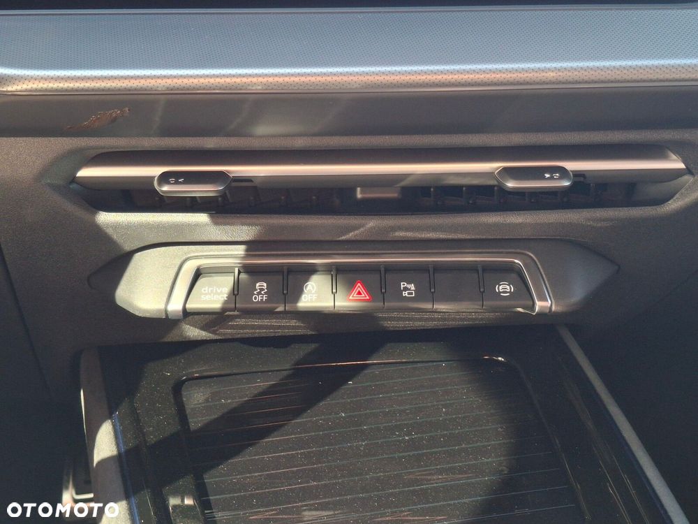 Audi Q3 Sportback - 36