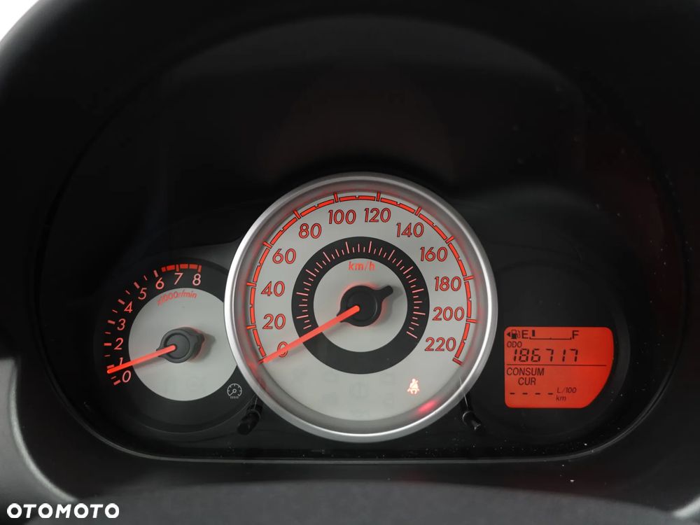 Mazda 2 - 35